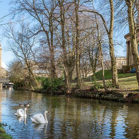 Riverside Balcony Apartment With Parking Just Minutes To Saltaire Shipley (West Yorkshire) Exteriér fotografie