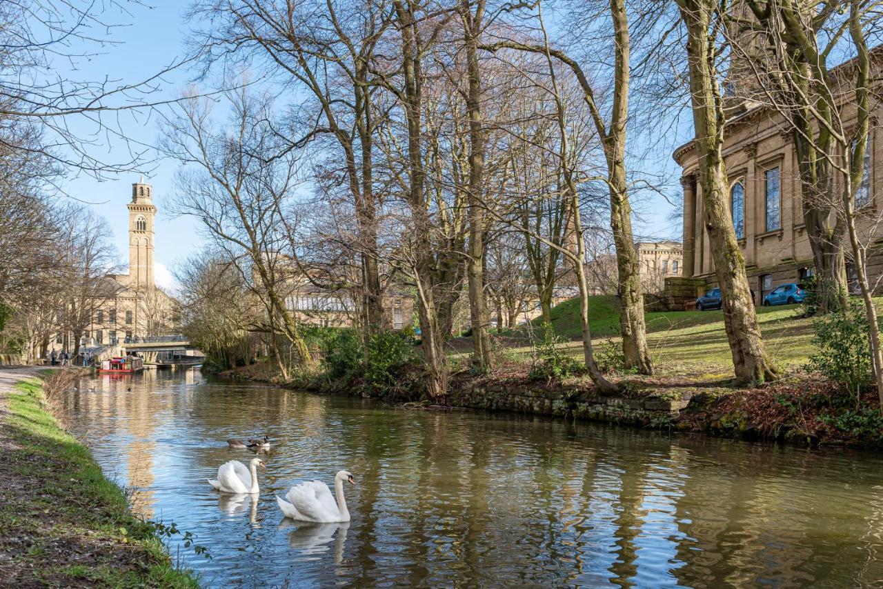 Riverside Balcony Apartment With Parking Just Minutes To Saltaire Shipley (West Yorkshire) Exteriér fotografie