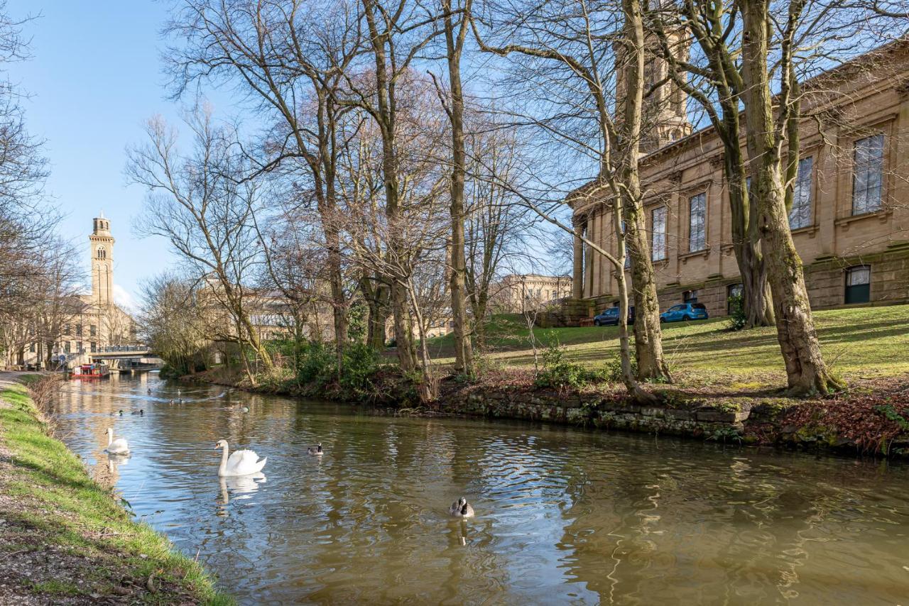 Riverside Balcony Apartment With Parking Just Minutes To Saltaire Shipley (West Yorkshire) Exteriér fotografie