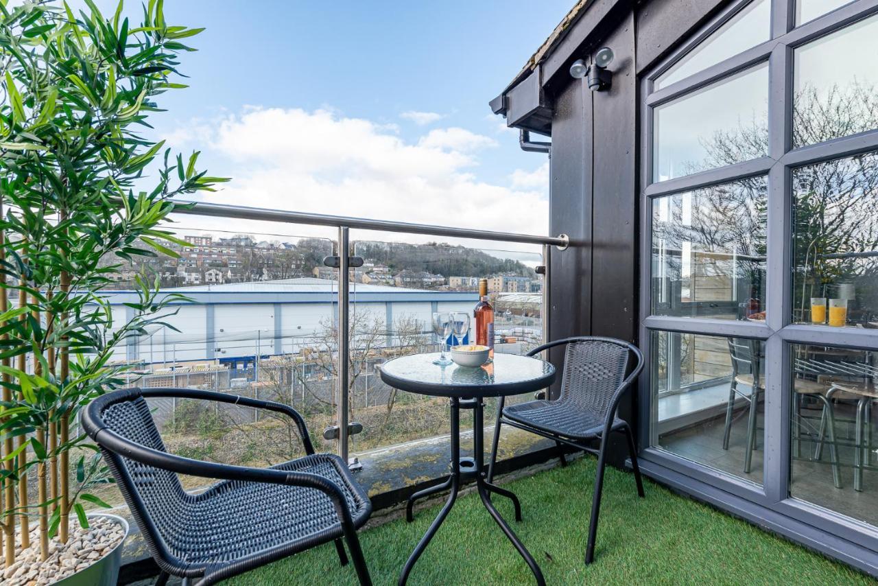 Riverside Balcony Apartment With Parking Just Minutes To Saltaire Shipley (West Yorkshire) Exteriér fotografie