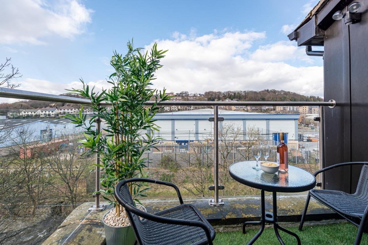 Riverside Balcony Apartment With Parking Just Minutes To Saltaire Shipley (West Yorkshire) Exteriér fotografie